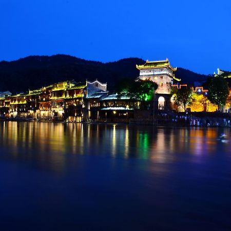 Fenghuang Slowly Time Inn Esterno foto