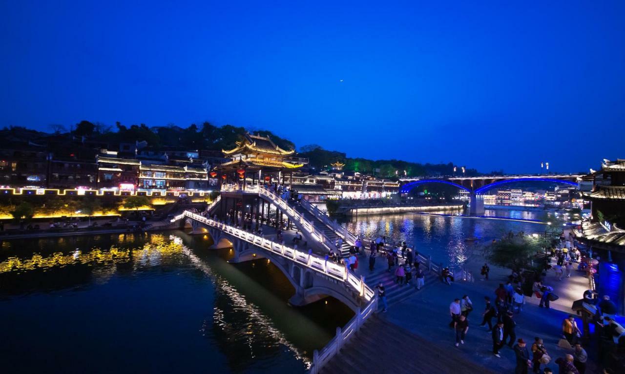 Fenghuang Slowly Time Inn Esterno foto